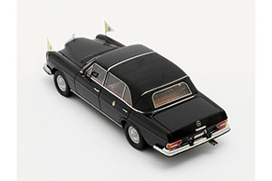 MERCEDES-BENZ 300SEL W109 LANDAULETTE ЗАКРЫТЫЙ VATICAN CITY 1967 ЧЕРНЫЙ — фото 4