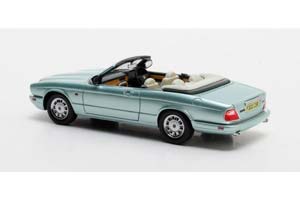 DAIMLER CORSICA CONCEPT CONVERTIBLE 1995 LIGHTGREEN-METALLIC — фото 3