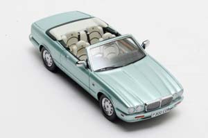 DAIMLER CORSICA CONCEPT CONVERTIBLE 1995 LIGHTGREEN-METALLIC — фото 5