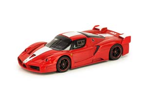 FERRARI FXX КРАСНЫЙ С БЕЛОЙ ПОЛОСОЙ