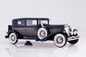 DUESENBERG MODEL J WILLOUGHBY BERLINE 1934 BLACK/SILVER / ДЮЗЕНБЕРГ МОДЕЛЬ J УИЛЛОУБИ БЕРЛИН 1934 ЧЕРНЫЙ/СЕРЕБРИСТЫЙ — фото 3