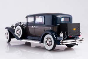 DUESENBERG MODEL J WILLOUGHBY BERLINE 1934 BLACK/SILVER / ДЮЗЕНБЕРГ МОДЕЛЬ J УИЛЛОУБИ БЕРЛИН 1934 ЧЕРНЫЙ/СЕРЕБРИСТЫЙ — фото 7