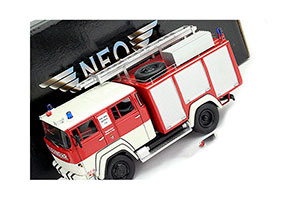 MAGIRUS-DEUTZ TYPE D TLF16 FIRE BRIGADE MUELHEIM RUHR FIRE TRUCK 1975