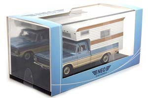 FORD F-100 1968 METALLIC LIGHT BLUE/BEIGE — фото 3