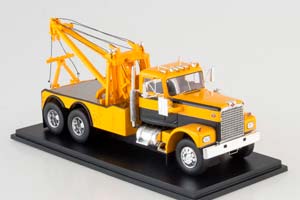 DIAMOND REO TOW TRUCK 1971 YELLOW/BLACK / DIAMOND REO ЭВАКУАТОР 1971 ЖЕЛТЫЙ/ЧЕРНЫЙ — фото 3
