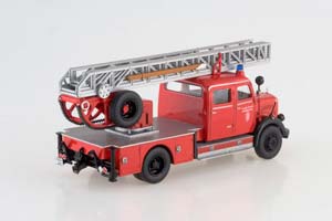 MERCEDES L 3500 DL 25 METZ FREIWILLIGE FEUERWEHR SCHWABISCH GMUND 1959 RED / МЕРСЕДЕС L 3500 DL 25 МЕТЦ ДОБРОВОЛЬНАЯ ПОЖАРНАЯ КОМАНДА ШВЕБИШ ГМУНД 1959 КРАСНЫЙ — фото 2