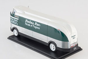 GM FUTURLINER DARK GREEN/WHITE PARADE OF PROGRESS WITHOUT SHOWCASE — фото 5