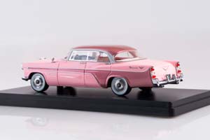 DESOTO FIREDOME 4-DOOR SEVILLE 1956 ROSE/DARK ROSE METALLIC / DESOTO FIREDOME 4-ДВЕРНАЯ СЕВИЛЬЯ 1956 РОЗА/ТЕМНО-РОЗОВЫЙ МЕТАЛЛИК — фото 2