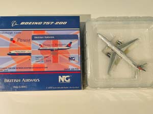 BOEING B 757-200 BRITISH AIRWAYS G-BIKC "PAUSE TO REMEMBER" LIMITED 70/100 (ДЛИНА 11,83 см) — фото 3
