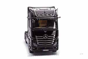 MERCEDES-BENZ ACTROS GIGASPACE 4X2 СЕДЕЛЬНЫЙ ТЯГАЧ, (С РАБОТАЮЩИМ СВЕТОМ) ЧЕРНЫЙ С РИСУНКОМ МЕРСЕДЕС — фото 16