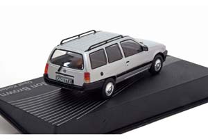 OPEL KADETT E CARAVAN GORDON BROWN SILVER — фото 2