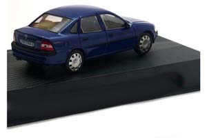 OPEL VECTRA B SALOON 1995-2002 BLUE — фото 2