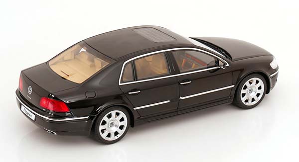 VW PHAETON 6.0 W12 2005 BLACK LIMITED EDITION 2000 PCS. / ФОЛЬКСВАГЕН ФАЕТОН 6 W12 ЧЕРНЫЙ ЛИМИТИРОВАННАЯ СЕРИЯ ШТ — фото 2