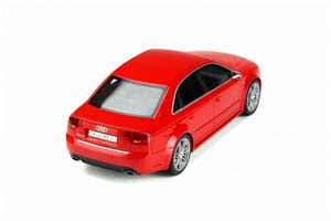 AUDI RS 4 (B7) 4.2 FSI КРАСНЫЙ — фото 8