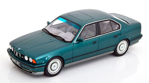 BMW M5 E34 SALOON 1991 GREEN METALLIC / БМВ Е34 СЕДАН ЗЕЛЕНЫЙ — фото 1
