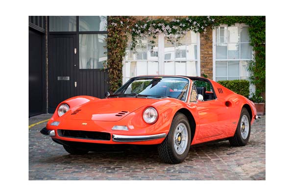 FERRARI DINO 246 GTS 1972 ROSSO DINO - BLACK / ФЕРРАРИ 246 ГТС 1972 1:18 КРАСНЫЙ