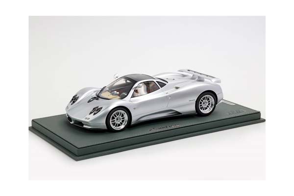 PAGANI ZONDA C12 001 1999 SILVER 20TH ANNIVERSARY RESTORATION / ПАГАНИ ЗОНДА К12 001 1999 20ТХ АННИВЕРСАРИ РЕСТОРАТИОН 1:18 СЕРЕБРИСТЫЙ