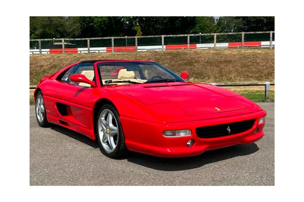 FERRARI F355 GTS TARGA - MANUAL GEAR ROSSO CORSA - CREAM INTERIOR / ФЕРРАРИ Ф355 ГТС ТАРГА 1:18 КРАСНЫЙ