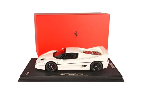 FERRARI F50 COUPE 1995 AVUS WHITE 100 / ФЕРРАРИ Ф50 КУПЕ 1995 АВУС 100 1:18 БЕЛЫЙ — фото 3