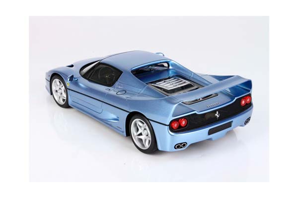 FERRARI F50 COUPE 1995 MET. LIGHT BLU / ФЕРРАРИ Ф50 КУПЕ 1995 МЕТ ЛИГХТ 1:18 СИНИЙ — фото 4