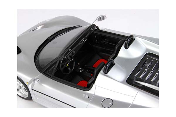 FERRARI F50 COUPE 1995 SPIDER VERSION METALLIC SILVER NURBURGRING / ФЕРРАРИ Ф50 КУПЕ 1995 СПАЙДЕР ВЕРСИОН МЕТАЛЛИК НУРБУРГРИНГ 1:18 СЕРЕБРИСТЫЙ — фото 6
