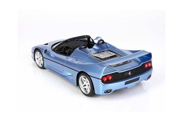 FERRARI F50 COUPE 1995 SPIDER VERSION CALIFORNIA LIGHT BLUE METALLIC / ФЕРРАРИ Ф50 КУПЕ 1995 СПАЙДЕР ВЕРСИОН КАЛИФОРНИА ЛИГХТ МЕТАЛЛИК 1:18 ГОЛУБОЙ — фото 4
