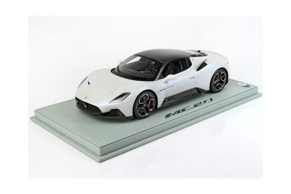 MASERATI MC20 BIANCO AUDACE/CARBON ROOF / МАЗЕРАТИ МС20 АУДАКЕ КАРБОН РООФ 1:18 БЕЛЫЙ