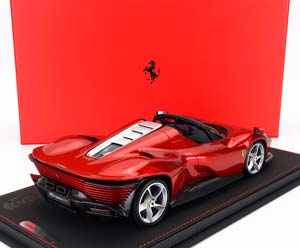 FERRARI DAYTONA SP3 OPEN ROOF ICONA (2022) - CON VETRINA - WITH SHOWCASE, ROSSO MAGMA - RED MET — фото 2