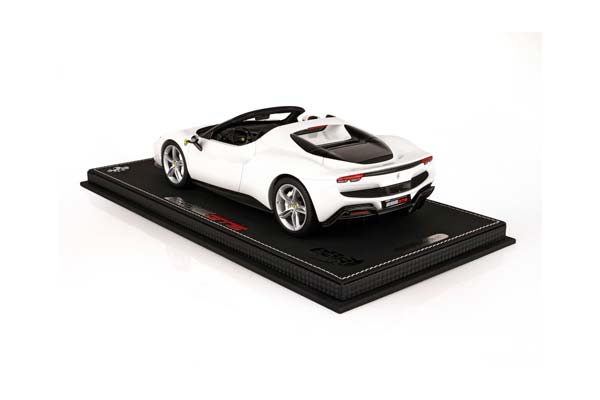 FERRARI 296 GTS WHITE CERVINO / ФЕРРАРИ 296 ГТС КЕРВИНО 1:18 БЕЛЫЙ — фото 2