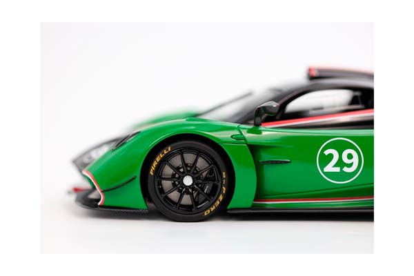 PAGANI HUAYRA R GLOSS BLACK CARBON E GREEN GRASS / ПАГАНИ ХУАЙРА Р ГЛОСС КАРБОН Е ГРАСС 1:18 ЗЕЛЕНЫЙ — фото 4