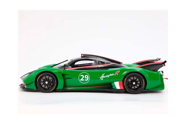 PAGANI HUAYRA R GLOSS BLACK CARBON E GREEN GRASS / ПАГАНИ ХУАЙРА Р ГЛОСС КАРБОН Е ГРАСС 1:18 ЗЕЛЕНЫЙ — фото 5