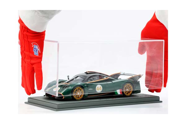 PAGANI HUAYRA R GLOSS GREEN CARBON VERDE SMERALDO / ПАГАНИ ХУАЙРА Р ГЛОСС КАРБОН СМЕРАЛДО 1:18 ЗЕЛЕНЫЙ — фото 2