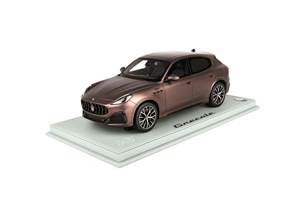 MASERATI GRECALE TROFEO 2022 METALLIC MATT BRONZE / МАЗЕРАТИ ГРЕКАЛЕ ТРОФЕО 2022 МЕТАЛЛИК МАТТ 1:18 БРОНЗОВЫЙ