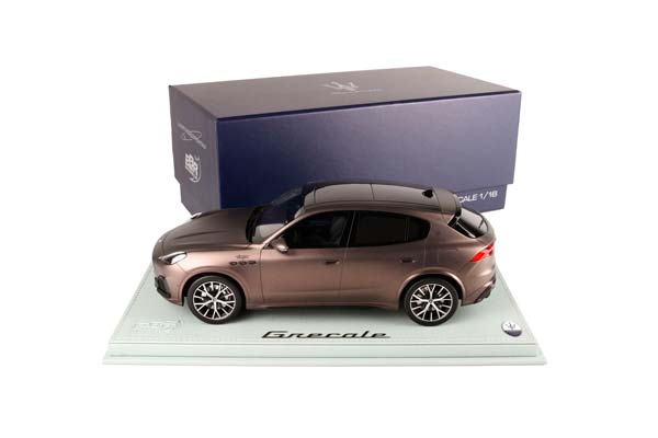 MASERATI GRECALE TROFEO 2022 METALLIC MATT BRONZE / МАЗЕРАТИ ГРЕКАЛЕ ТРОФЕО 2022 МЕТАЛЛИК МАТТ 1:18 БРОНЗОВЫЙ — фото 2