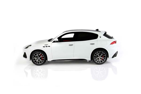 MASERATI GRECALE TROFEO WHITE / МАЗЕРАТИ ГРЕКАЛЕ ТРОФЕО 1:18 БЕЛЫЙ — фото 4