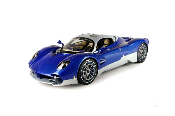 PAGANI UTOPIA M208 BLUE METALLIZZATO / ПАГАНИ УТОПИЯ М208 МЕТАЛЛИЗЗАТО 1:18 СИНИЙ — фото 3