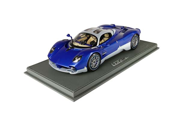 PAGANI UTOPIA M208 BLUE METALLIZZATO / ПАГАНИ УТОПИЯ М208 МЕТАЛЛИЗЗАТО 1:18 СИНИЙ