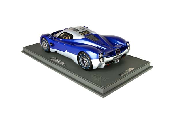 PAGANI UTOPIA M208 BLUE METALLIZZATO / ПАГАНИ УТОПИЯ М208 МЕТАЛЛИЗЗАТО 1:18 СИНИЙ — фото 2