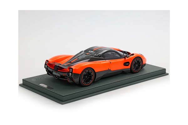 PAGANI UTOPIA COUPE ARANCIO MARBELLA / ПАГАНИ УТОПИЯ КУПЕ МАРБЕЛЛА 1:18 ОРАНЖЕВЫЙ — фото 3