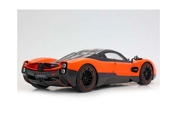 PAGANI UTOPIA COUPE ARANCIO MARBELLA / ПАГАНИ УТОПИЯ КУПЕ МАРБЕЛЛА 1:18 ОРАНЖЕВЫЙ — фото 6