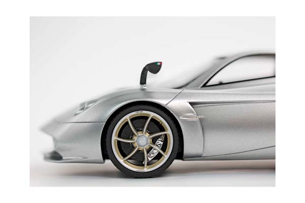 PAGANI HUAYRA CODALUNGA SEMI MATT GRIGIO MONTECARLO / ПАГАНИ ХУАЙРА КОДАЛУНГА СЕМИ МАТТ МОНТЕКАРЛО 1:18 СЕРЫЙ — фото 7