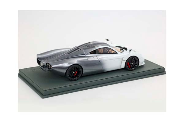 PAGANI HUAYRA CODALUNGA BIANCO MALTA - GRAY SHADE / ПАГАНИ ХУАЙРА КОДАЛУНГА МАЛТА 1:18 БЕЛЫЙ — фото 2