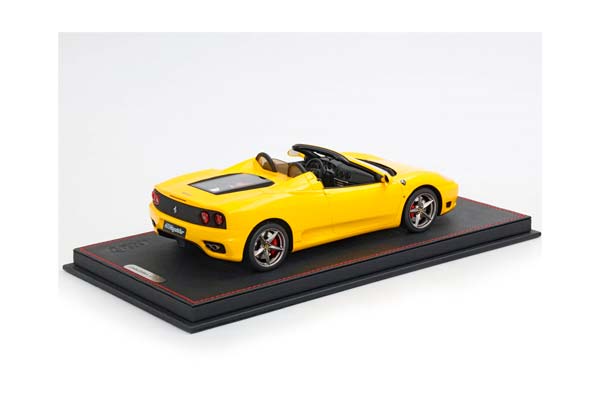 FERRARI 360 MODENA SPIDER AUTOMATIC GEAR GIALLO MODENA - BLACK - ITALIAN STRIPE - CHALLENGE BACK GRID / ФЕРРАРИ 360 СПАЙДЕР АВТОМАТ 1:18 ЖЕЛТЫЙ — фото 2