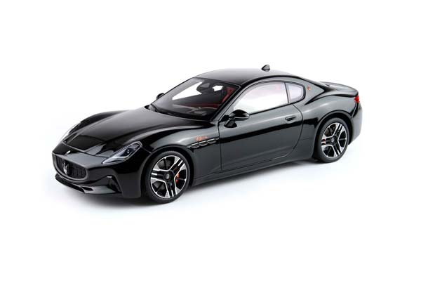 MASERATI GRANTURISMO FOLGORE 2023 NERO ASSOLUTO / МАЗЕРАТИ ГРАНТУРИСМО ФОЛЬГОРЕ 2023 АССОЛУТО 1:18 ЧЕРНЫЙ — фото 3