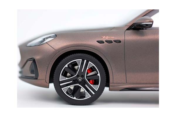 MASERATI GRECALE FOLGORE 2022 FOLGORE COPPER / МАЗЕРАТИ ГРЕКАЛЕ ФОЛЬГОРЕ 2022 ФОЛЬГОРЕ 1:18 МЕДНЫЙ — фото 6