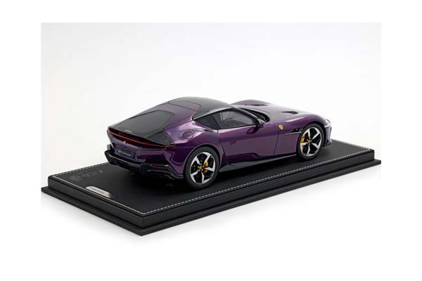 FERRARI 12CILINDRI COUPE VIOLA HONG KONG / ФЕРРАРИ 12КИЛИНДРИ КУПЕ ХОНГ КОНГ 1:18 ФИОЛЕТОВЫЙ — фото 2