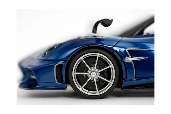 PAGANI IMOLA ROADSTER DARK BLUE / ПАГАНИ ИМОЛА РОДСТЕР ДАРК 1:18 СИНИЙ — фото 6