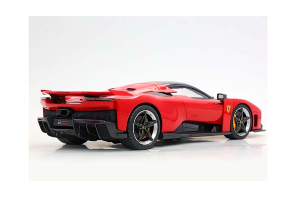 FERRARI F80 CARBON OPTIONAL ROSSO CORSA - BICOLOR WHEELS SILVER AND CARBON / ФЕРРАРИ Ф80 КАРБОН ОПТИОНАЛ 1:18 КРАСНЫЙ — фото 8