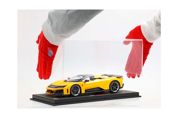 FERRARI F80 GIALLO TRISTRATO BLACK BRAKE - CARBON ROOF AND WING / ФЕРРАРИ Ф80 ТРИСТРАТО БРАКЕ 1:18 ЖЕЛТЫЙ — фото 2