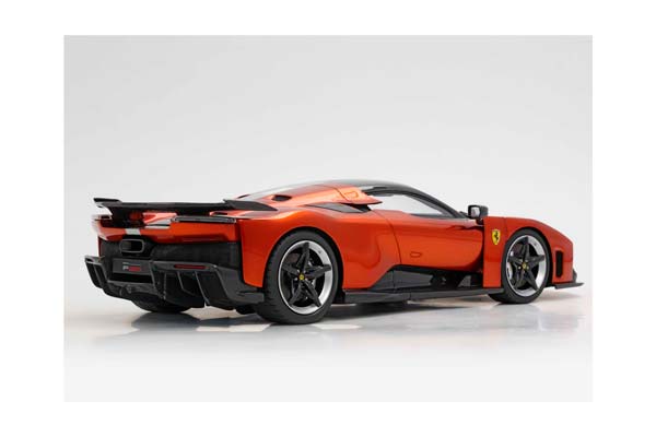FERRARI F80 CARBON OPTIONAL RAME MICA AND CARBON-SILVER WHEELS / ФЕРРАРИ Ф80 КАРБОН ОПТИОНАЛ МИКА КАРБОН- КОЛЕСА 1:18 СЕРЕБРИСТЫЙ — фото 9